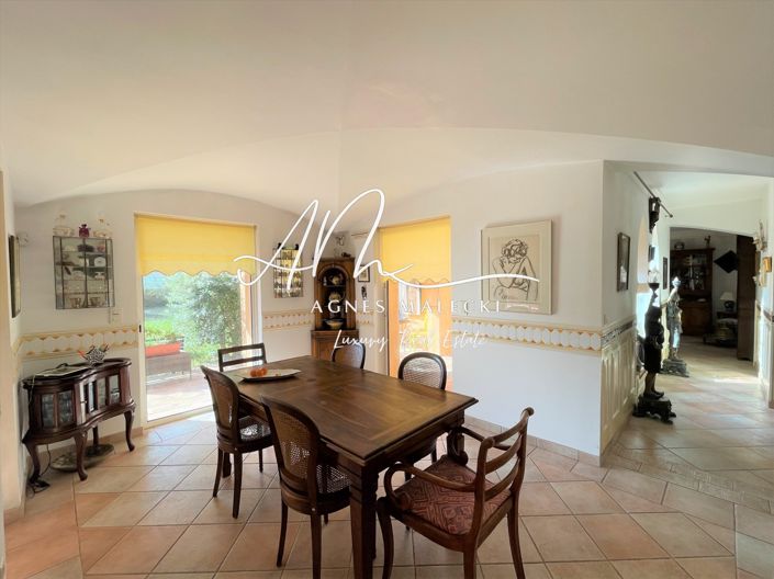 Image No.4-3 Bed House for sale
