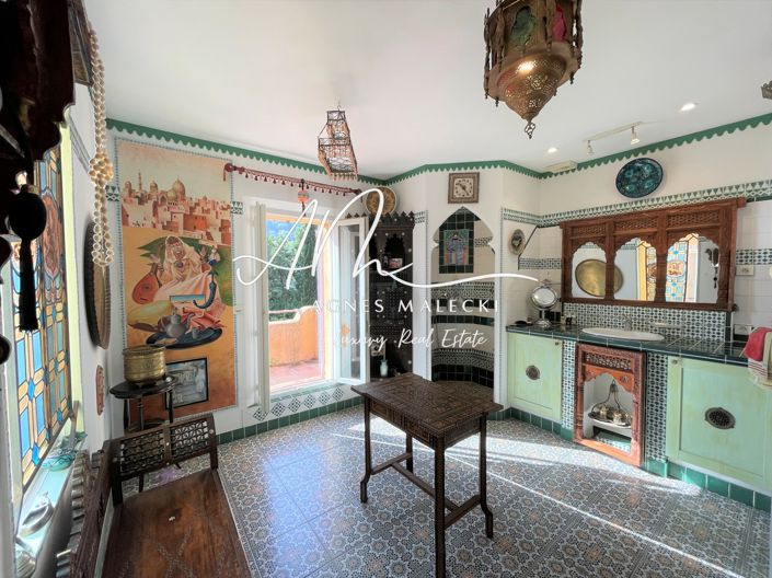 Image No.6-3 Bed House for sale