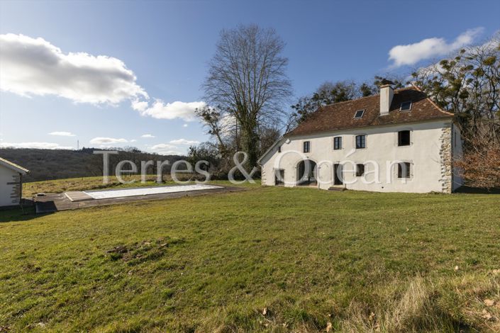 Image No.3-Maison de 6 chambres à vendre à Salies-de-Bearn