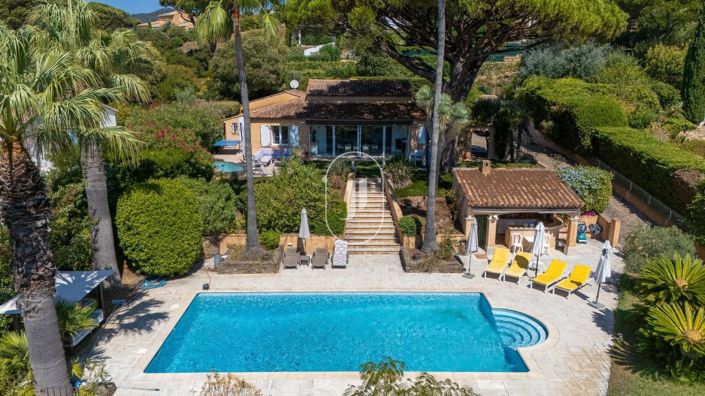 Image No.17-4 Bed House for sale
