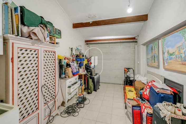 Image No.18-4 Bed House for sale