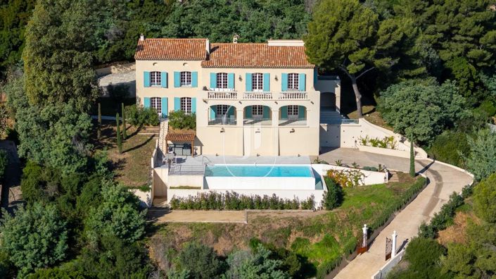 Image No.3-Maison de 7 chambres à vendre à Roquebrune-sur-Argens