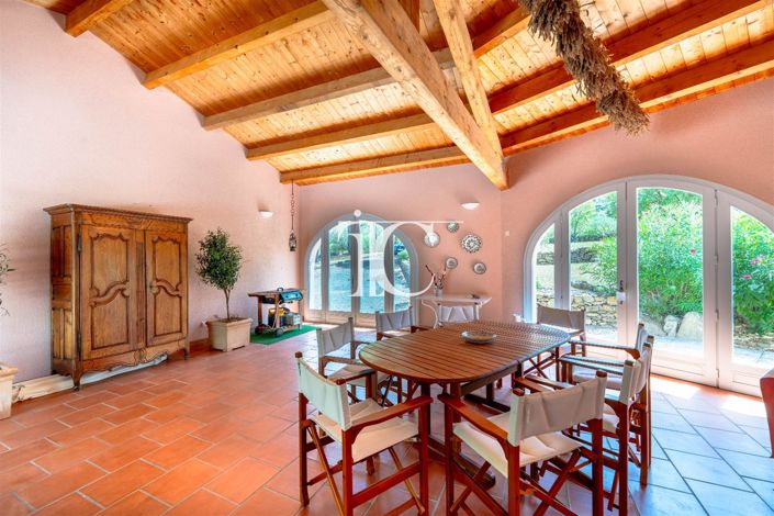 Image No.6-3 Bed House for sale