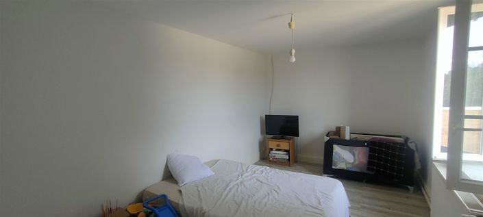 Image No.12-4 Bed House for sale