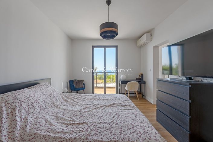 Image No.13-4 Bed House for sale