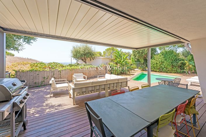 Image No.6-4 Bed House for sale