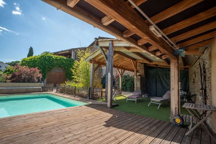 Image No.17-6 Bed House for sale