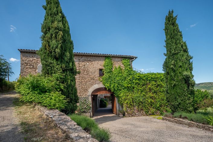 Image No.2-6 Bed House for sale
