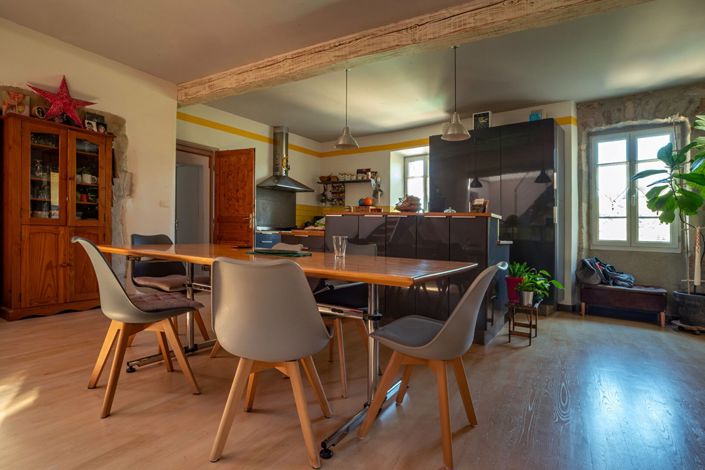 Image No.4-6 Bed House for sale