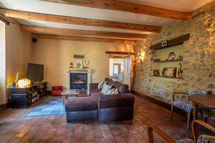 Image No.5-6 Bed House for sale