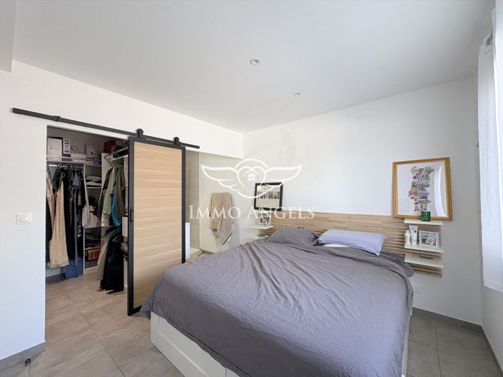 Image No.7-4 Bed House for sale