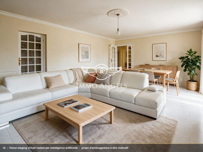Image No.2-4 Bed House for sale