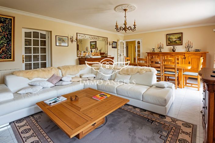 Image No.3-4 Bed House for sale