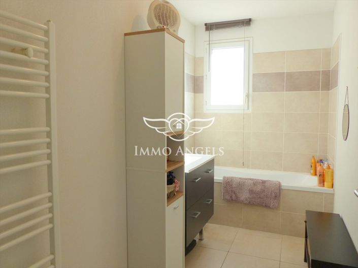 Image No.7-3 Bed House for sale