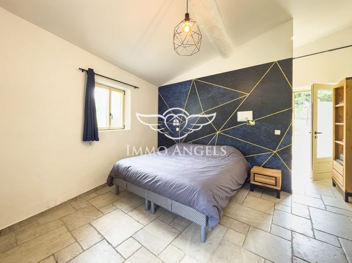 Image No.10-4 Bed House for sale