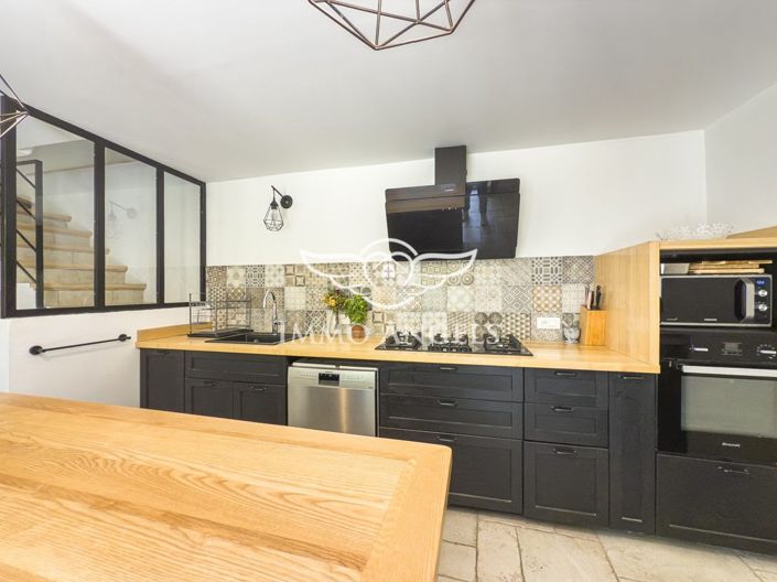 Image No.15-4 Bed House for sale