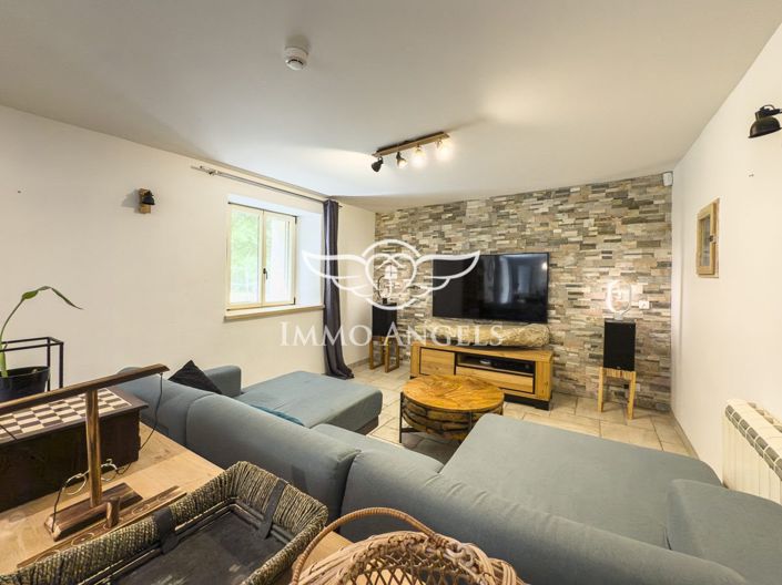 Image No.17-4 Bed House for sale