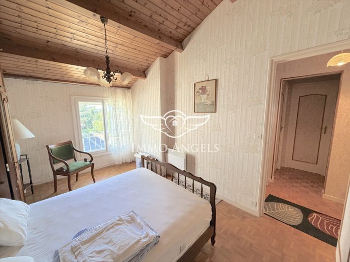 Image No.12-3 Bed House for sale