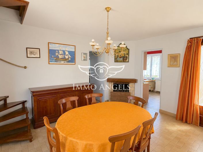 Image No.6-3 Bed House for sale