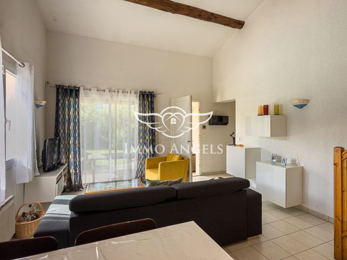 Image No.4-2 Bed House for sale