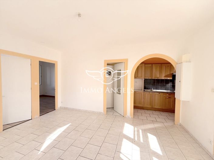 Image No.7-2 Bed House for sale