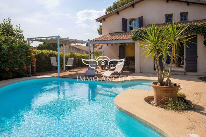 Image No.3-6 Bed House for sale