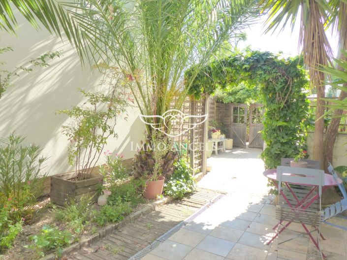 Image No.3-4 Bed House for sale