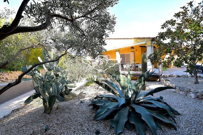 Image No.7-Propriété de 5 chambres à vendre à Ensuès-la-Redonne