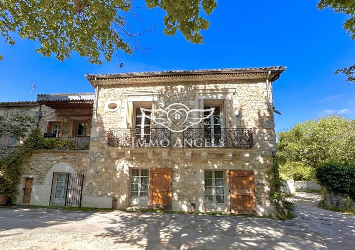 Image No.4-6 Bed Property for sale
