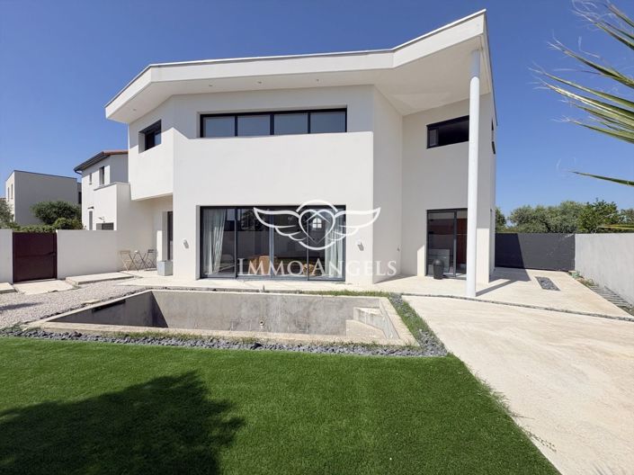 Image No.18-4 Bed Property for sale