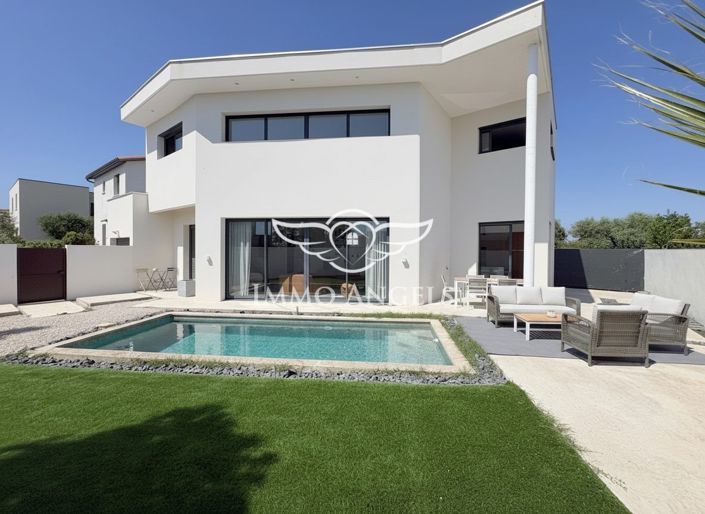 Image No.3-4 Bed Property for sale