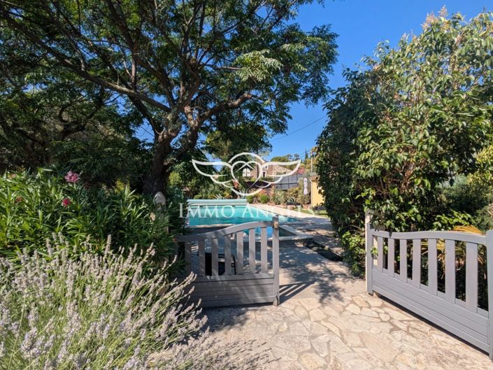 Image No.15-6 Bed House for sale