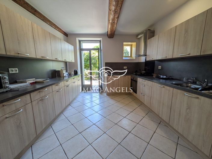Image No.6-6 Bed House for sale