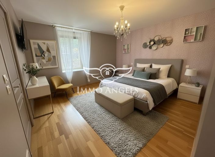 Image No.7-5 Bed House for sale