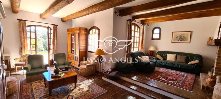 Image No.8-3 Bed House for sale