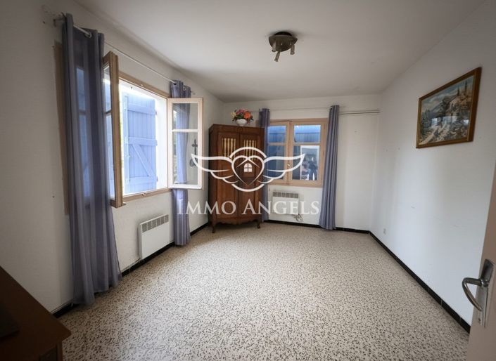 Image No.4-House for sale