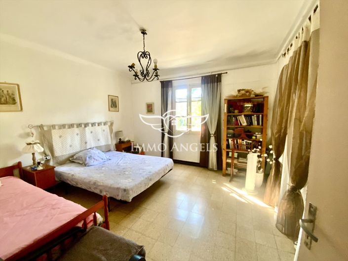 Image No.8-House for sale