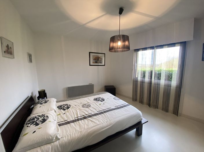 Image No.14-5 Bed House for sale