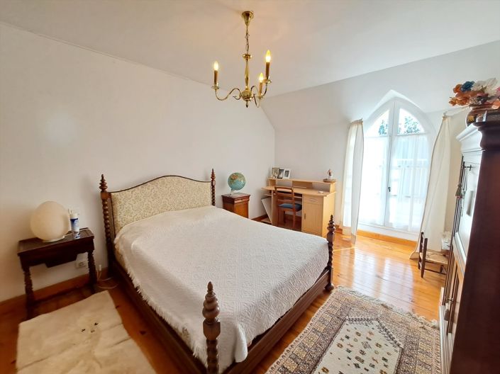 Image No.13-4 Bed House for sale