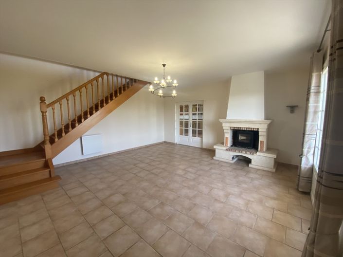Image No.7-3 Bed House for sale
