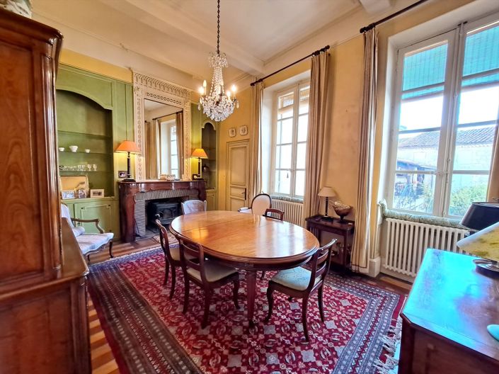 Image No.2-4 Bed House for sale