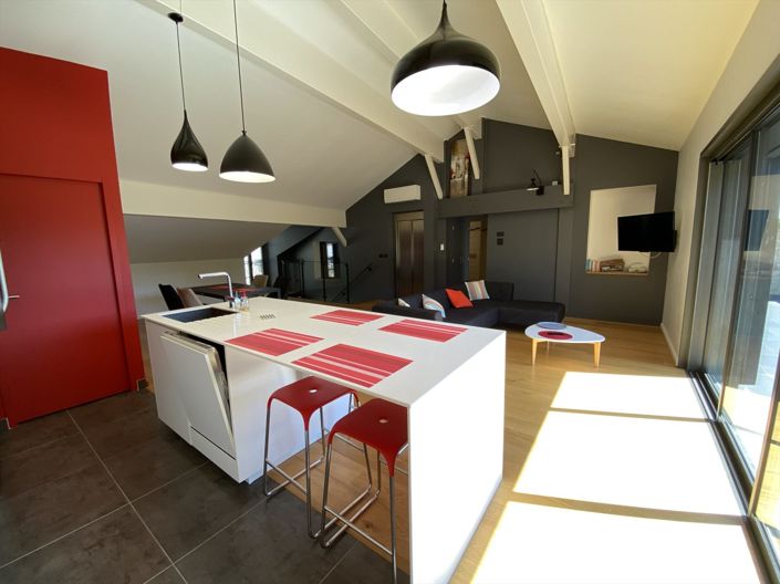 Image No.25-5 Bed House for sale