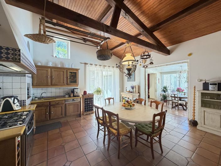Image No.17-3 Bed House for sale