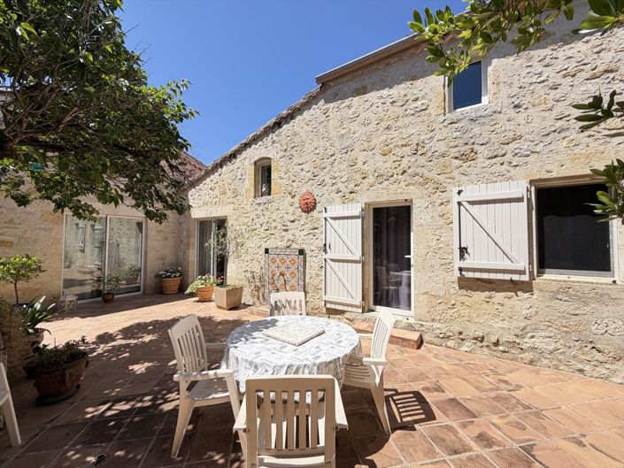 Image No.19-3 Bed House for sale