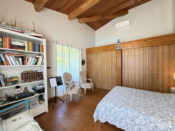 Image No.24-3 Bed House for sale