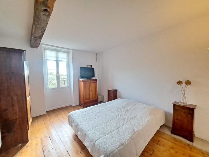Image No.16-5 Bed House for sale