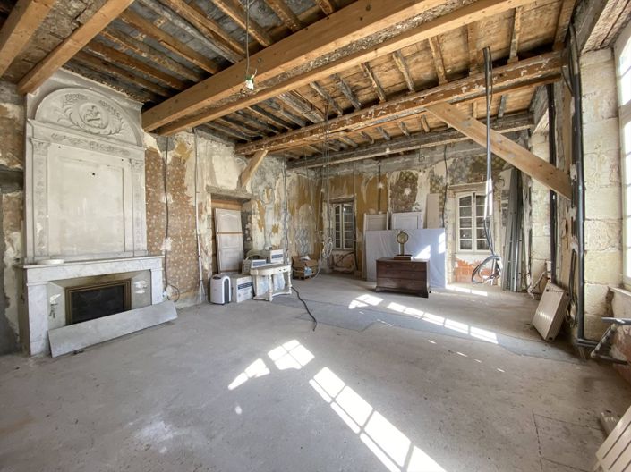 Image No.16-6 Bed Property for sale