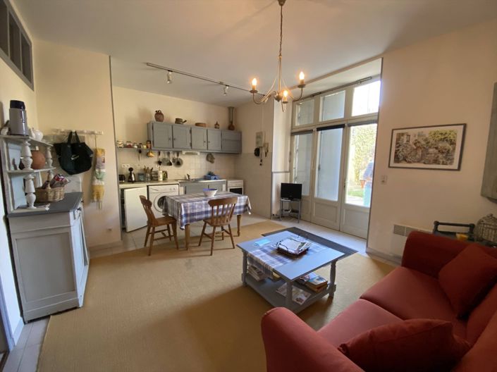 Image No.23-6 Bed Property for sale