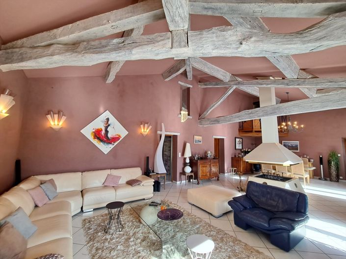 Image No.8-4 Bed House for sale
