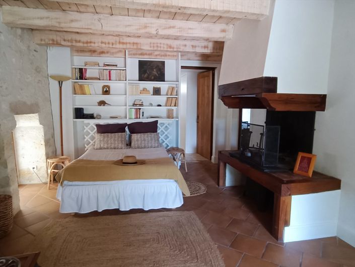 Image No.17-6 Bed House for sale